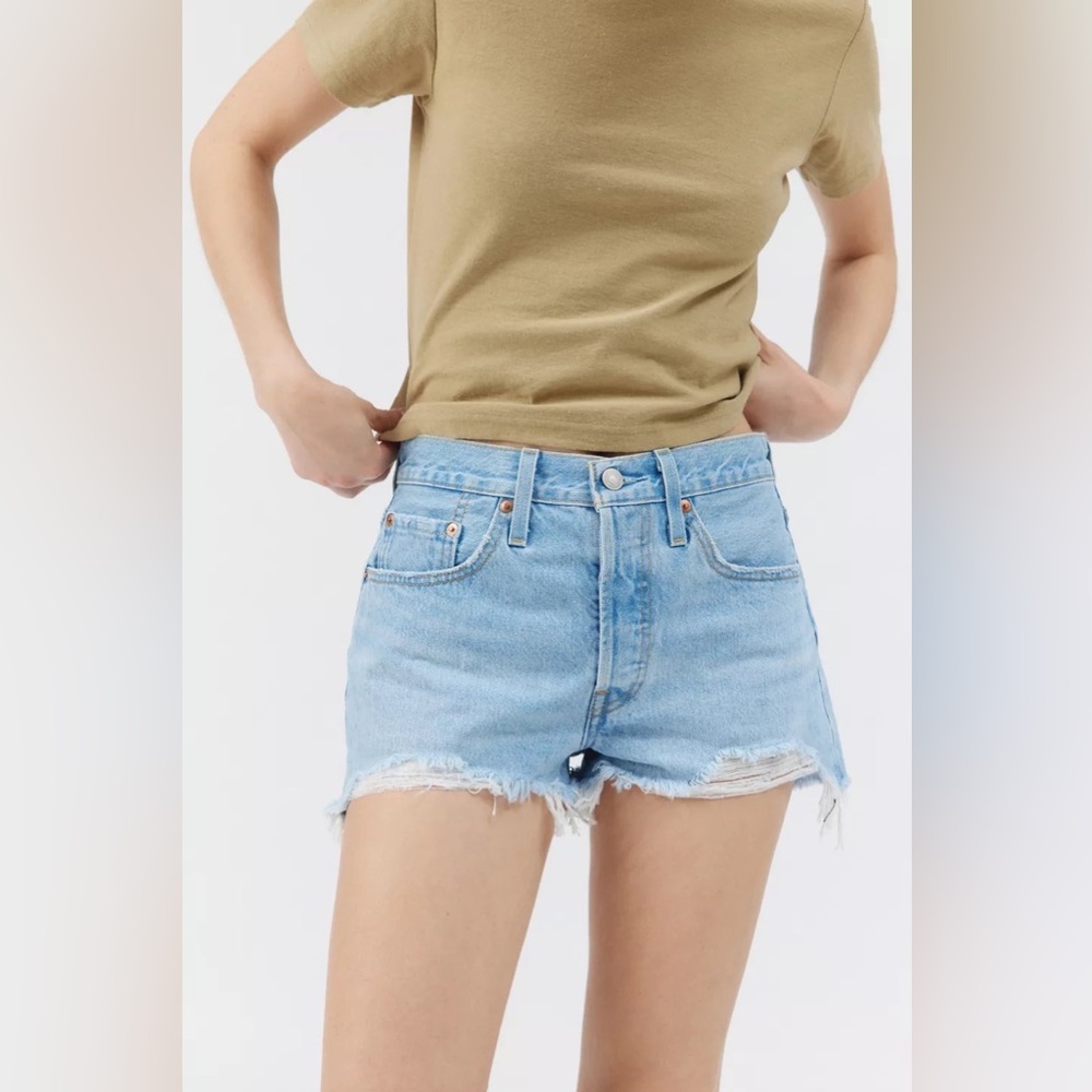 Levis 501 Shorts size 26